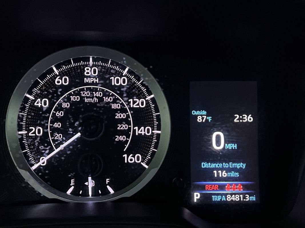 Used 2021 Toyota Corolla LE FWD image 19