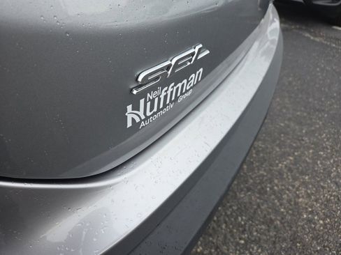 Used 2024 Ford Edge SEL image 9