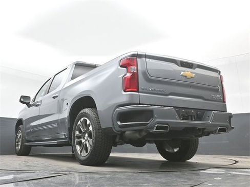 Used 2023 Chevrolet Silverado 1500 High Country w/ Technology Package image 33