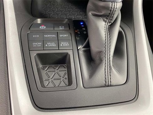 Used 2025 Toyota RAV4 XLE image 22