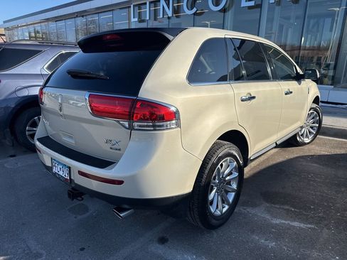 Used 2015 Lincoln MKX Base w/ Equipment Group 101A image 2