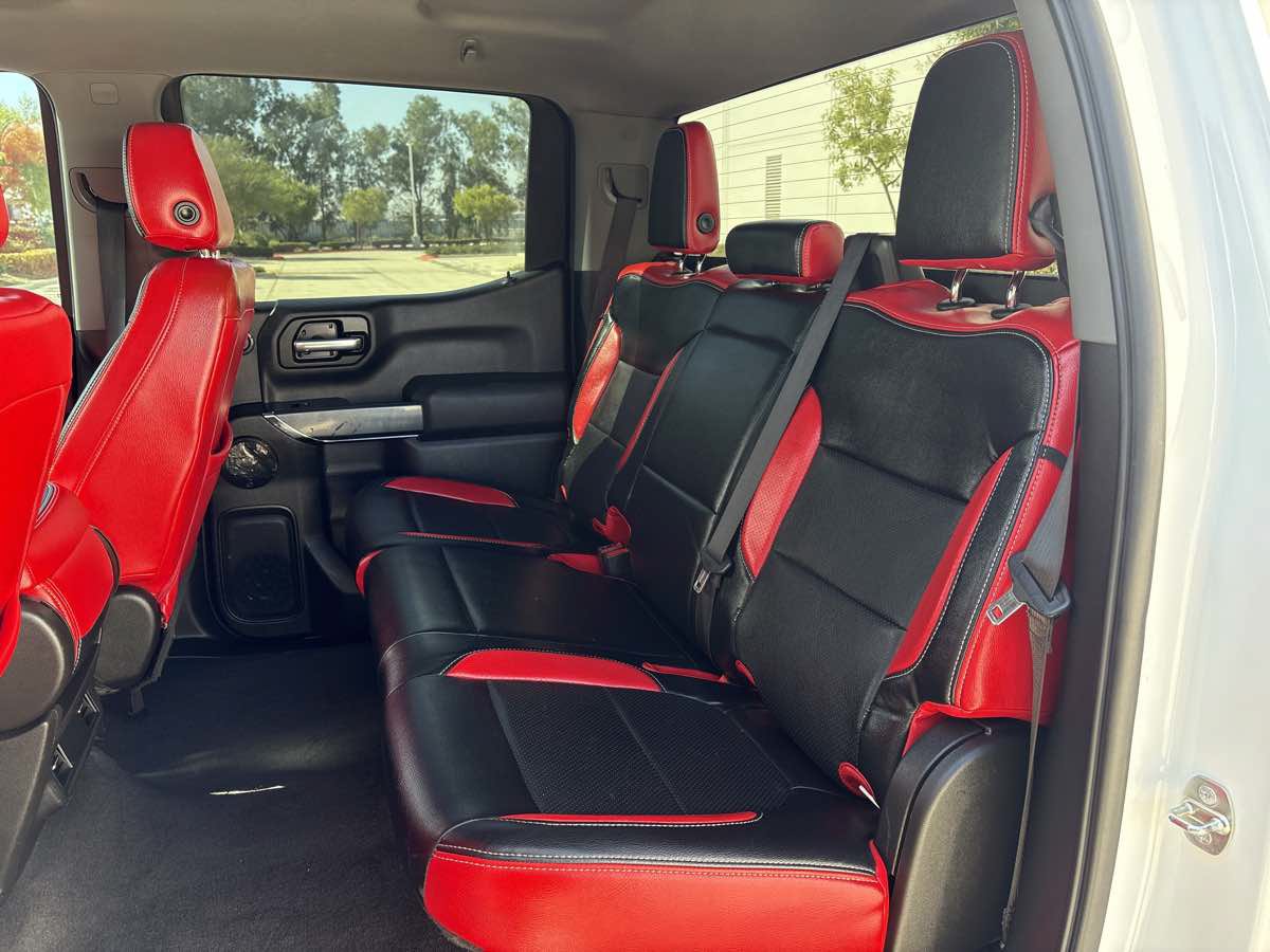 Used 2020 Chevrolet Silverado 1500 Custom w/ Custom Value Package RWD image 12