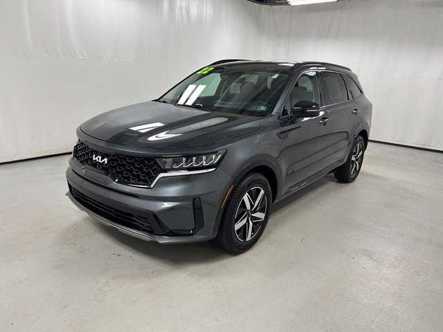 Used 2022 Kia Sorento S FWD image 2