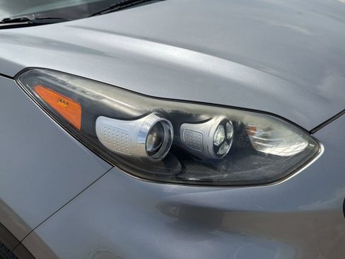 Used 2020 Kia Sportage LX FWD image 10