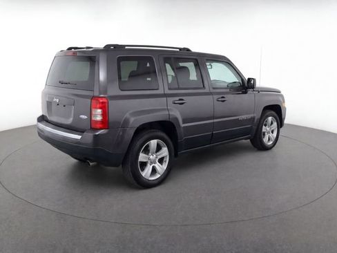 Used 2016 Jeep Patriot High Altitude FWD image 5