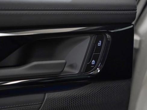 Certified 2025 Porsche Panamera 4 AWD/4WD image 15