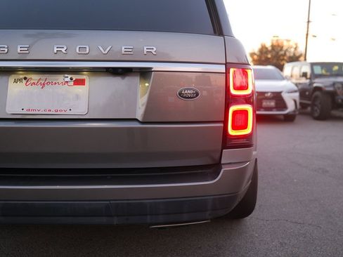 Used 2020 Land Rover Range Rover HSE image 39