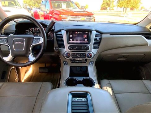 Used 2015 GMC Yukon SLT w/ HD Trailering Package image 15
