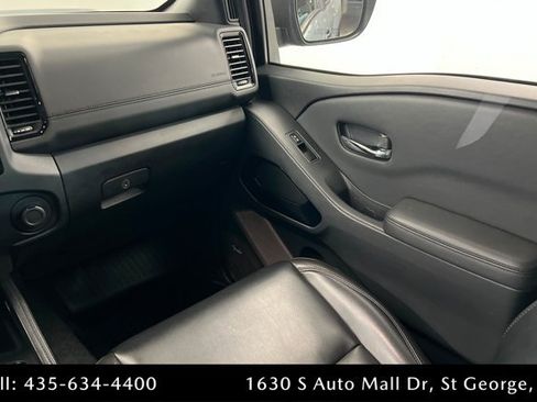 Used 2022 Nissan Frontier PRO-4X w/ Pro-4X Premium Package AWD/4WD image 10