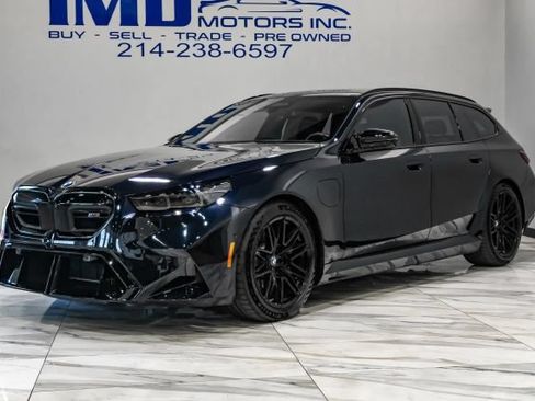 Used 2025 BMW M5 Touring w/ M Driver's Package AWD/4WD image 2