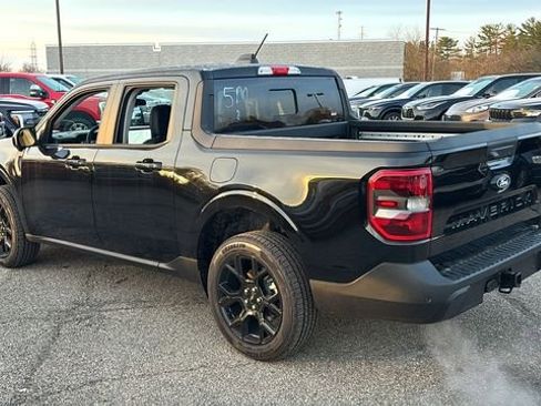 New 2026 Ford Maverick Lariat w/ Black Appearance Package image 5