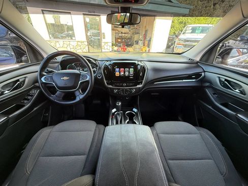 Used 2018 Chevrolet Traverse LT AWD/4WD image 35