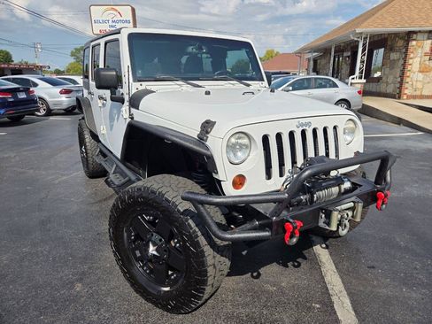 Used 2013 Jeep Wrangler Unlimited Sport AWD/4WD image 7