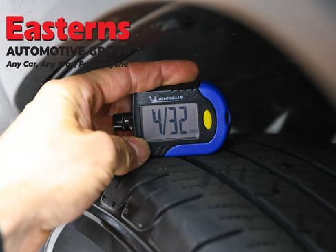 Used 2023 Jeep Renegade Latitude AWD/4WD image 26
