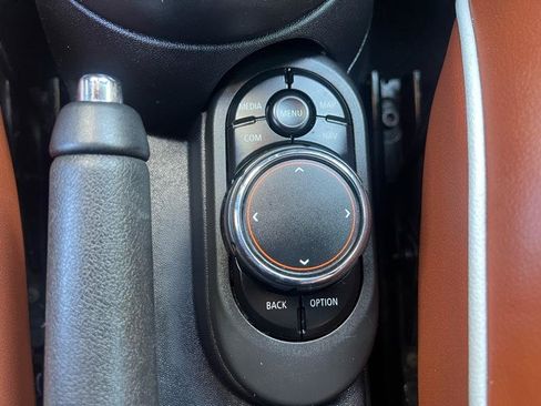 Used 2019 MINI Cooper S FWD image 18