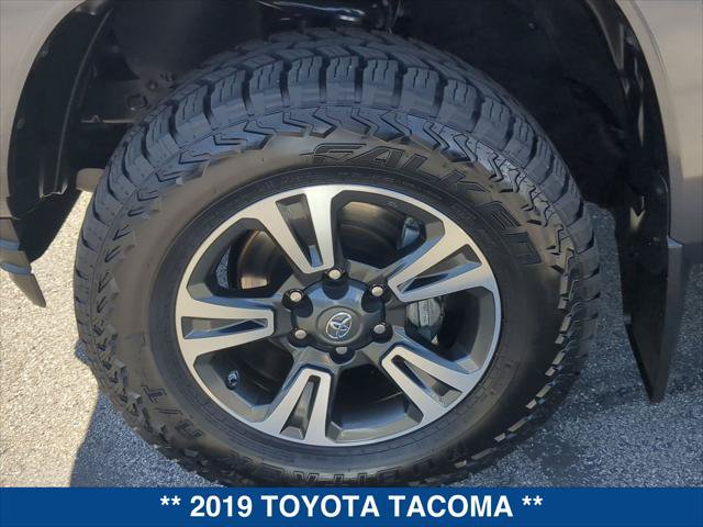 Used 2019 Toyota Tacoma TRD Sport w/ Technology Package RWD image 9