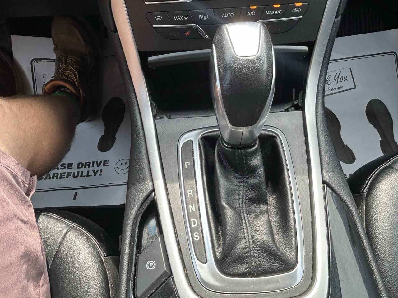 Used 2015 Ford Edge SEL w/ Equipment Group 201A AWD/4WD image 25