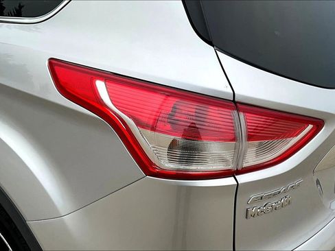 Used 2016 Ford Escape Titanium image 26