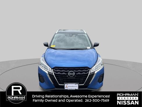 Certified 2024 Nissan Kicks SV FWD image 9