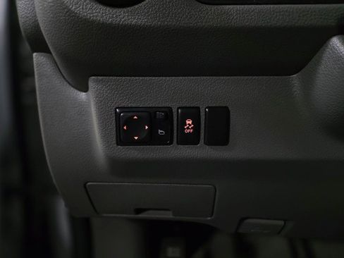 Used 2018 Nissan NV 3500 SV w/ Navigation Package RWD image 25