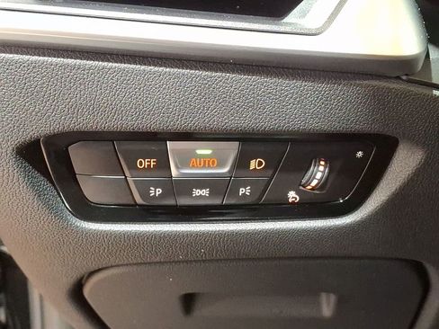 Used 2019 BMW 330i xDrive 330i xDrive w/ Convenience Package image 24