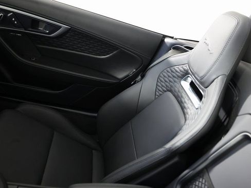 Used 2023 Jaguar F-TYPE R image 37