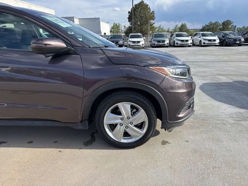 Used 2019 Honda HR-V EX image 2