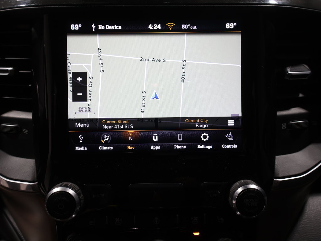 Used 2019 RAM 1500 Laramie AWD/4WD image 28