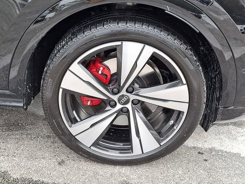 Used 2025 Audi SQ5 Premium Plus image 8