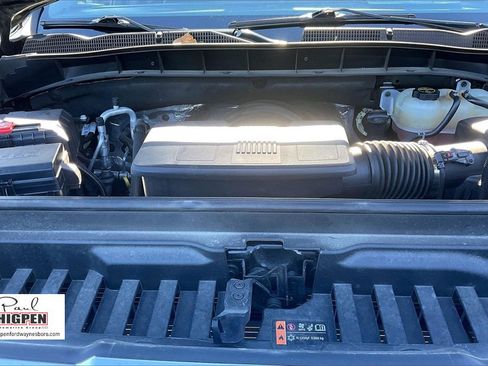 Used 2025 GMC Sierra 1500 SLT image 10