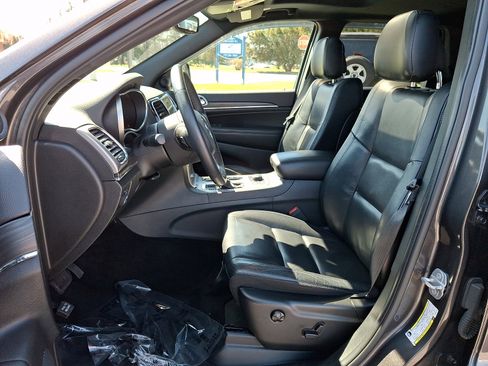 Used 2019 Jeep Grand Cherokee Limited image 13