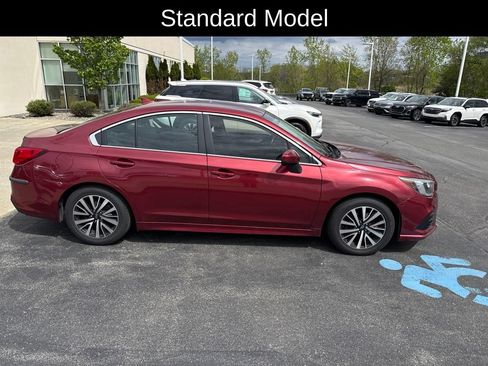 Used 2019 Subaru Legacy 2.5i Premium AWD/4WD image 2
