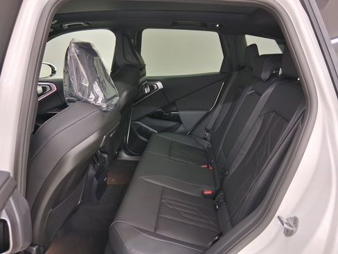 New 2026 BMW X3 xDrive30 w/ M Sport Package AWD/4WD image 14