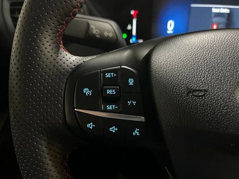 Used 2024 Ford Escape ST-Line w/ Tech Pack #1 AWD/4WD image 18