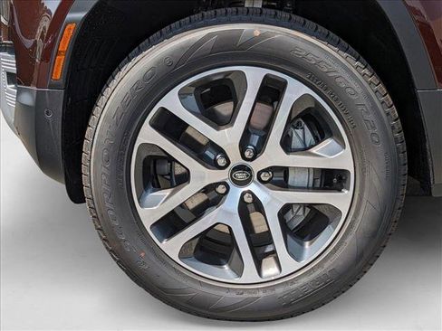 New 2025 Land Rover Defender 130 S image 10