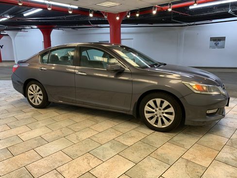 Used 2014 Honda Accord EX image 8