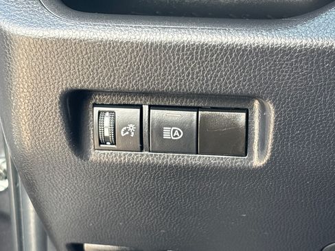 Used 2023 Toyota RAV4 XLE AWD/4WD image 30