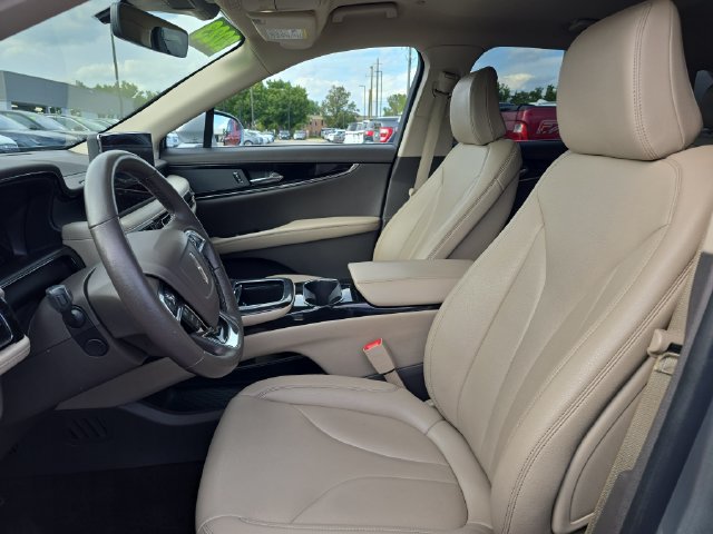 Certified 2023 Lincoln Nautilus AWD w/ Premium Package image 5