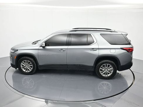 Used 2023 Chevrolet Traverse LT FWD image 35