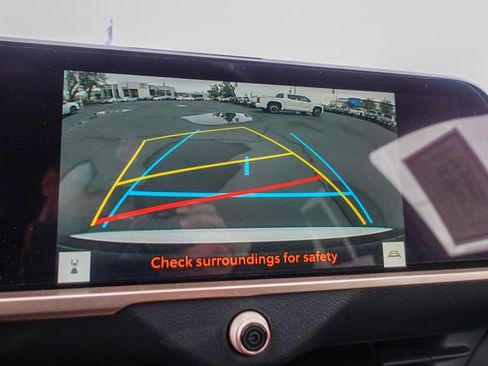 Certified 2023 Toyota Crown XLE image 18