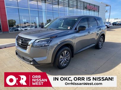 Used 2025 Nissan Pathfinder S