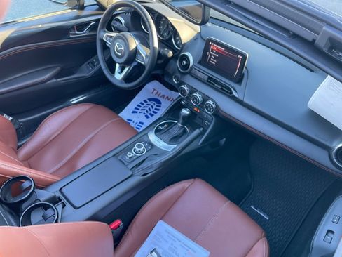 Used 2023 MAZDA MX-5 Miata Grand Touring w/ Weather Package image 38