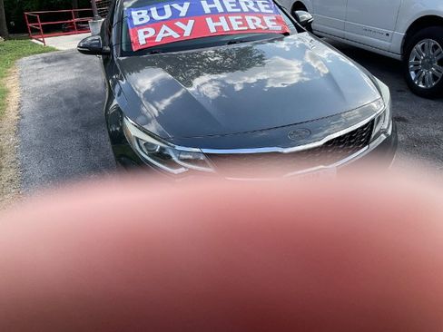 Used 2019 Kia Optima S w/ S Panoramic Sunroof Package FWD image 2