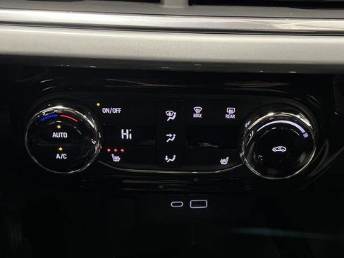 New 2026 Chevrolet Trax LT w/ Driver Confidence Package image 17