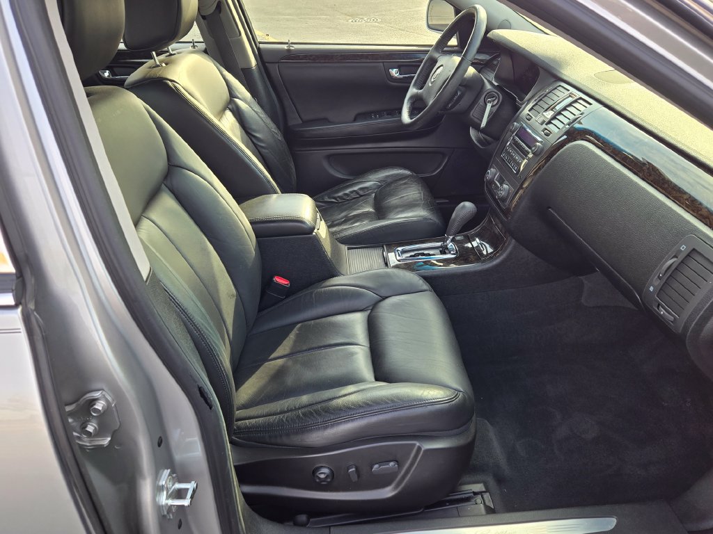 Used 2008 Cadillac DTS FWD image 8