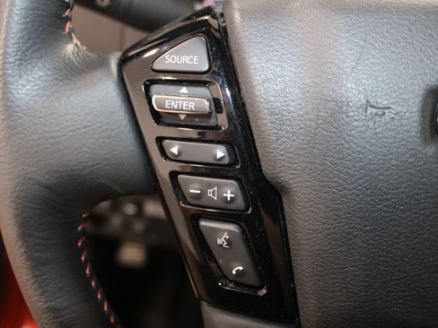 Used 2025 Nissan Frontier PRO-4X w/ Interior Protection Package AWD/4WD image 19