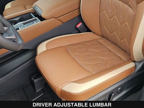 New 2026 Nissan Pathfinder Platinum image 16