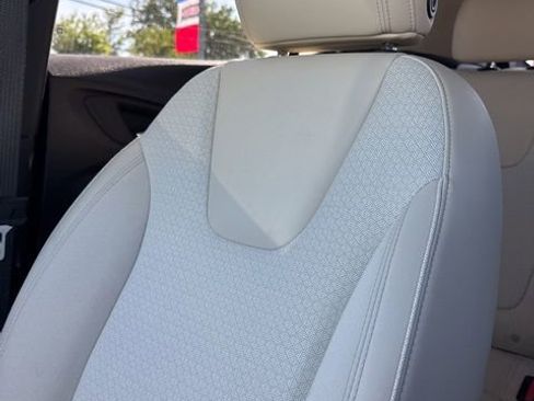 Certified 2023 Buick Encore GX Preferred w/ Cold Weather Comfort Package FWD image 22