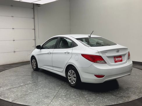 Used 2017 Hyundai Accent SE FWD image 24