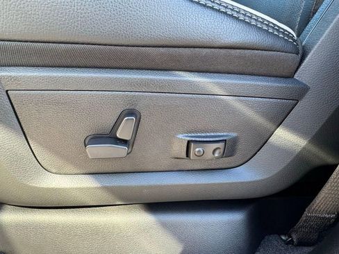 New 2026 RAM 3500 Laramie AWD/4WD image 18